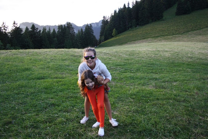 Village Camps International Summer Camp Leysin, Switzerland 2026-08-15 https://www.villagecamps.com/journals_admin/images/703-14-campfire (54).jpg